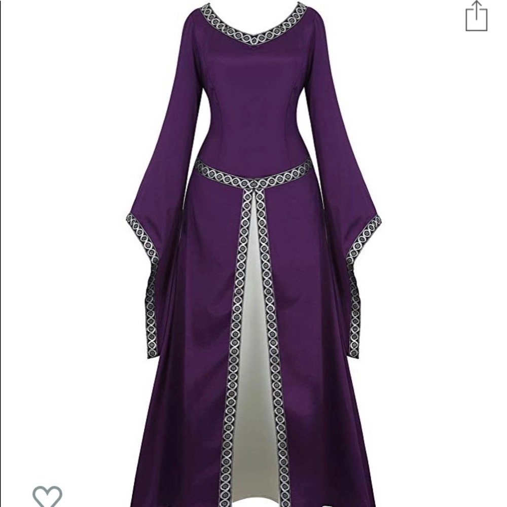 Plus size women’s Renaissance gown